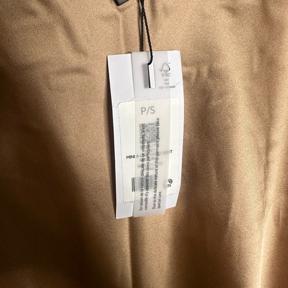 Champagne silk skirt dynamite - Picture 2 of 3